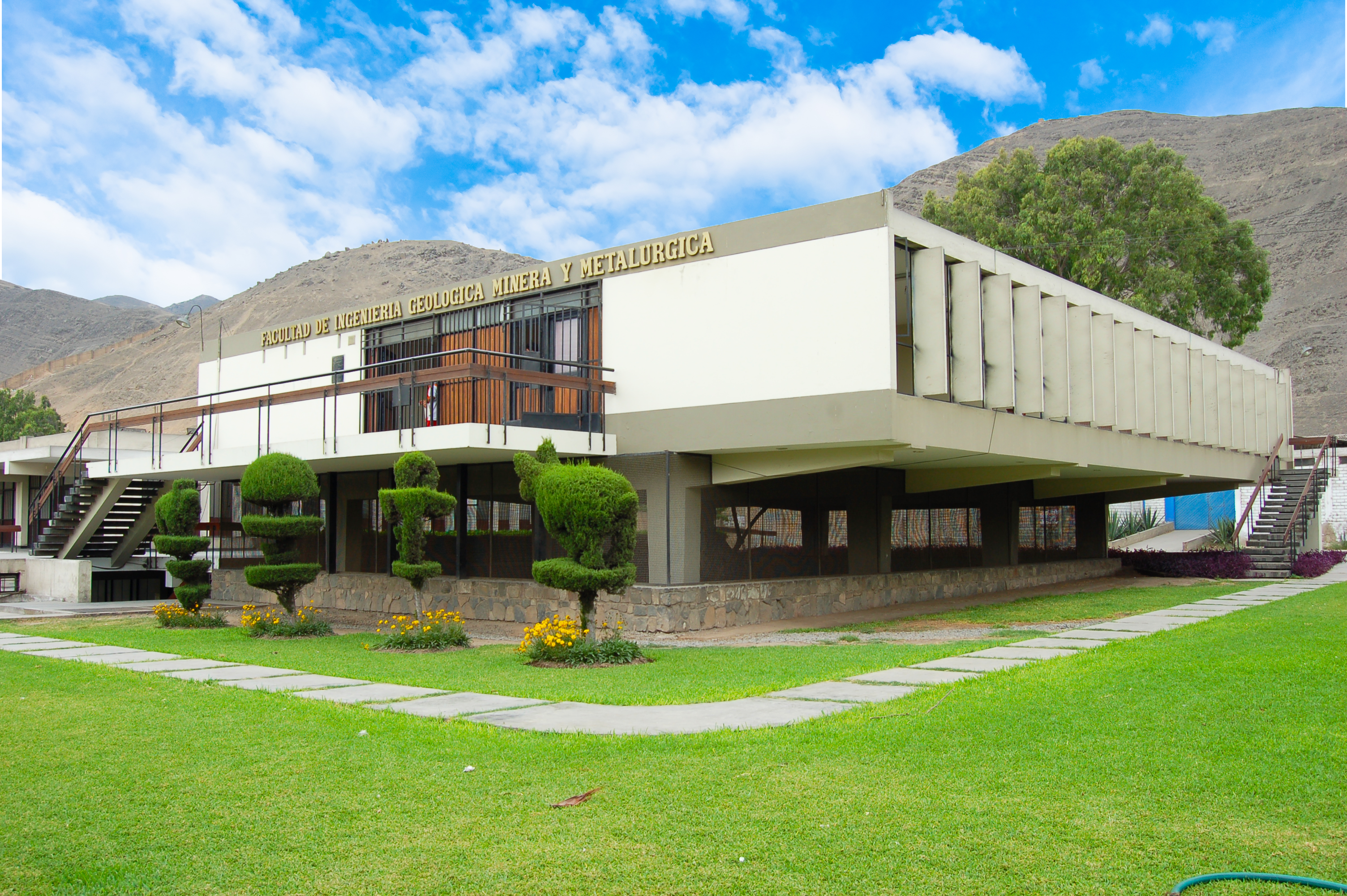FACULTAD DE INGENIERÍA GEOLÓGICA, MINERA Y METALÚRGICA